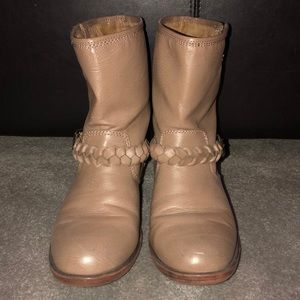Short beige booties